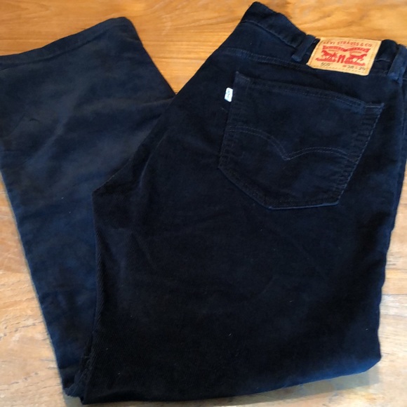 Levi's Other - Levi’s 505 Corduroy Pants in black Size 38 x 29 5-pocket styling